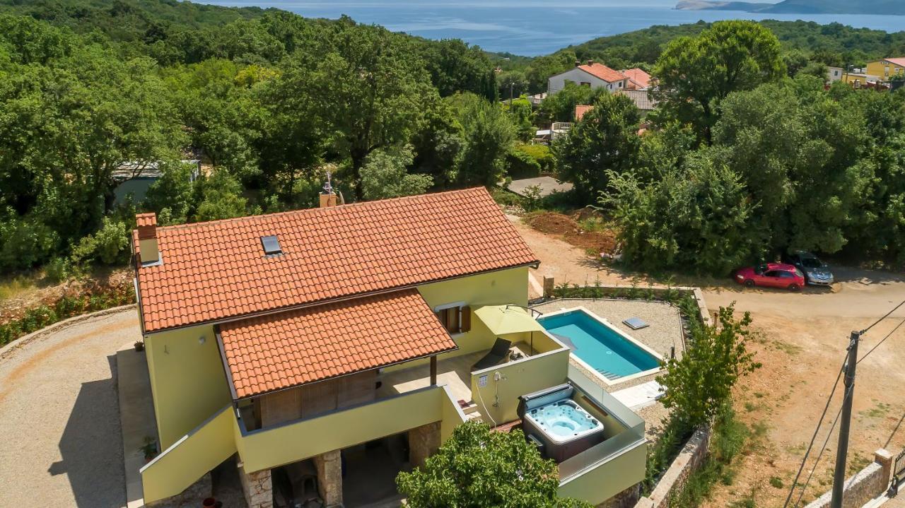 Holiday Home Tos Risika Exterior foto